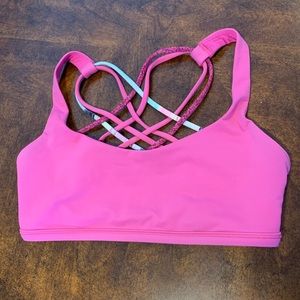 Lululemon Free to be Wild Bra 4 Bubblegum Pink